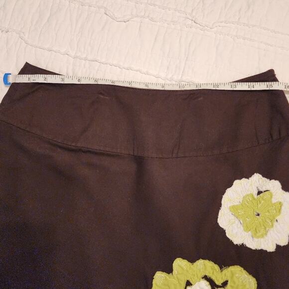 Robbie Bee Boho A-line Flower Applique Skirt, Brown Yellow Green, Size 8 - Picture 5 of 7